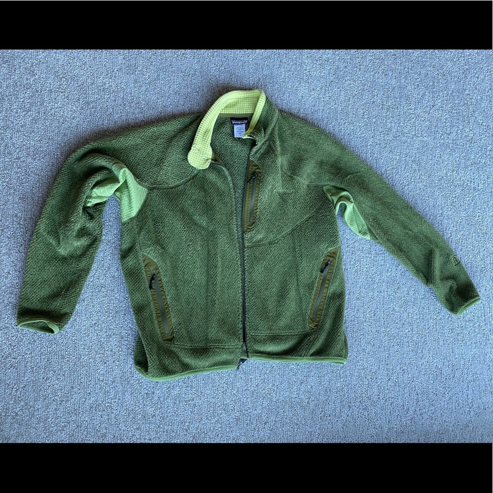 Patagonia R2 full zip jacket mens large
